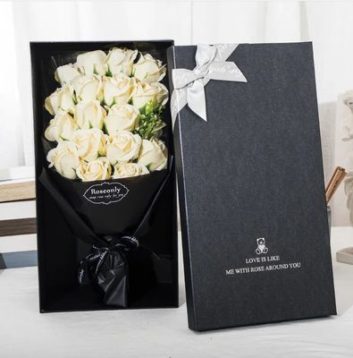 Scatola di fiori in cartone per la festa della mamma Fiori e piante conservati per mostrare il vostro amore