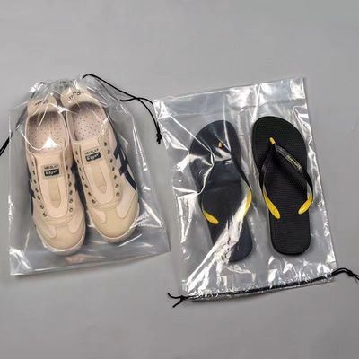 Confezione di abbigliamento personalizzato con borsa in PE a corda e tasca in plastica trasparente