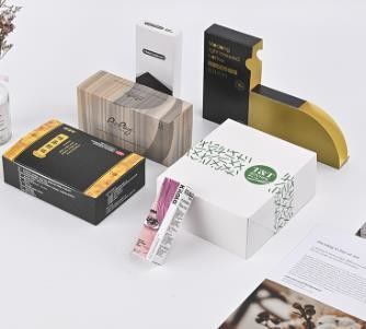 Logo personalizzato con imballaggio ecologico per Boxycharm Beauty Abbonamento Disegno gratuito
