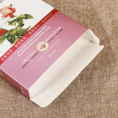 Maschera facciale da rosa vegetariana a scatola bianca personalizzabile con stampa e confezione di marca premium