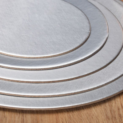 Diretto eccellente alimenti di grado circolo cartone torta carta tavole rotonde base argento vassoio