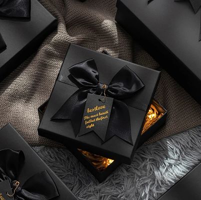 Luxury Pink Magnet Cover Dress Cartone Con Folding Magnetic Seal Gift Box