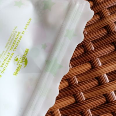 Materiale di qualità alimentare Zip Lock Baghe di sigillo termico Stand Up Transparent Bag Imballaggio in plastica