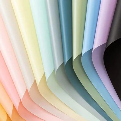 Esemplare gratuito Stampa su misura Fiori impermeabili Carta di avvolgimento per il bouquet del fiorista