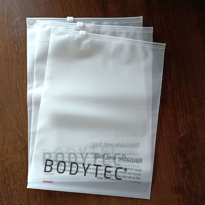 Custom Low MOQ Sacchetto di plastica con cerniera Sacchetto ristretto per abbigliamento Cerniera ghiacciata