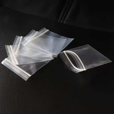 Sacchetto di cerniera in plastica trasparente con logo personalizzato e stampa dell'imballaggio 1-12 colori