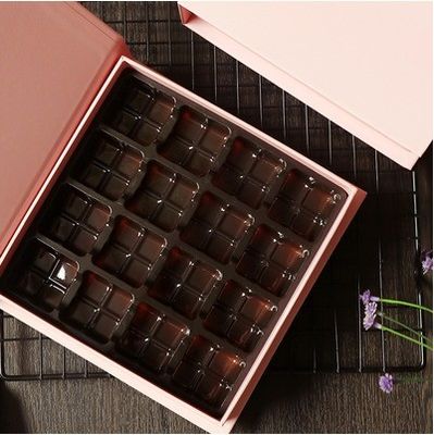 Personalizza i biglietti di San Valentino Dolci Piccole scatole di cioccolato con chiusura magnetica